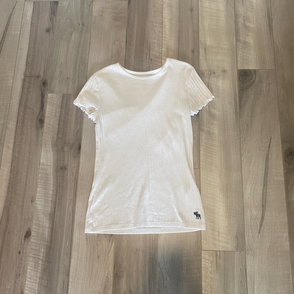 Girls Vintage Ruffled Tee - abercrombie kids - Picture 1 of 3